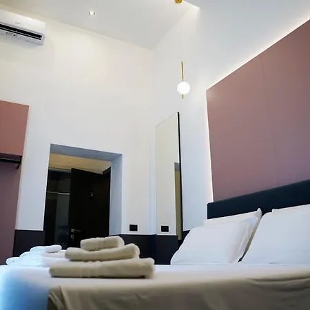 Oda ve Kahvaltı Vibes Napoli