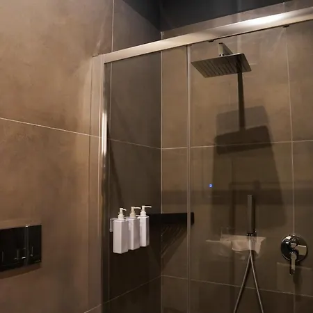 Vibes Bed & Breakfast 4*