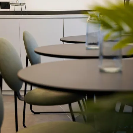 Vibes Bed & Breakfast 4*